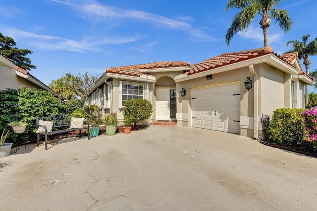 2 of 62 - 6081 Bluegrass Dr, Boynton Beach, FL