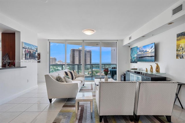 3 of 52 - 19400 Turnberry Way 1131, Aventura, FL