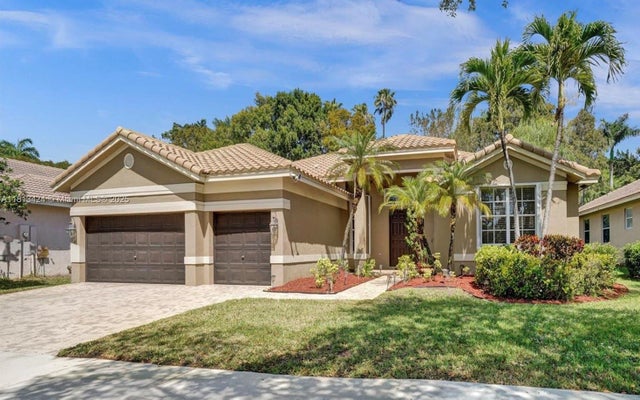 3 of 43 - 3943 Nighthawk Dr, Weston, FL