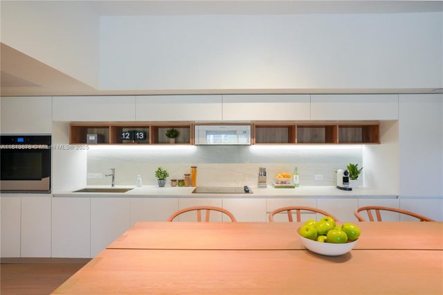 5 of 31 - 10250 Collins Avenue 212, Bal Harbour, FL