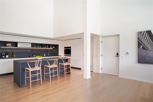 4 of 32 - 10250 Collins Avenue Ph1, Bal Harbour, FL