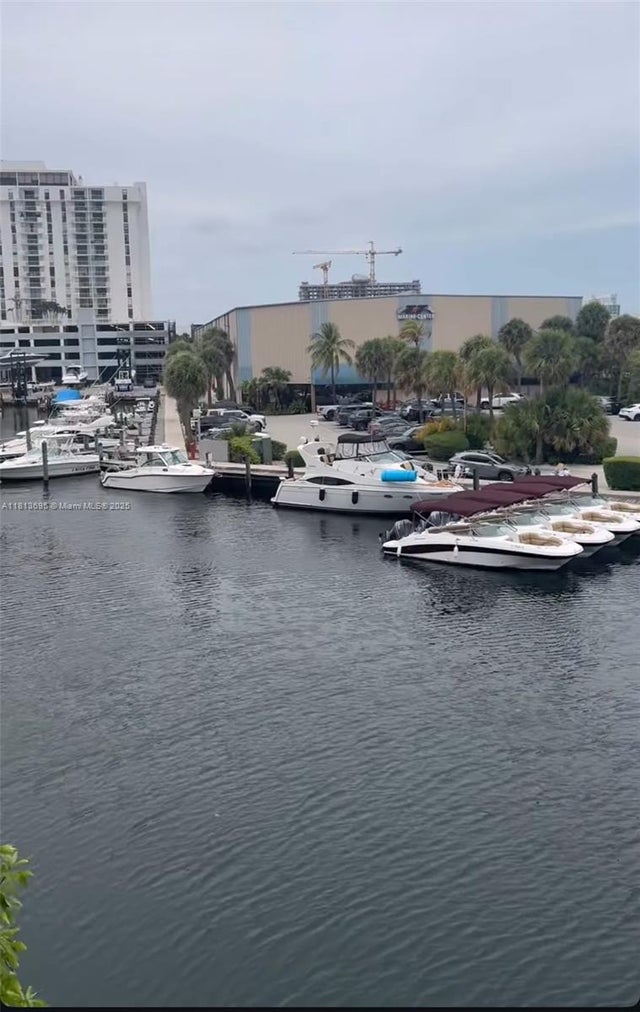 1 of 1 - 13105 Ne Ixora Ct 300, North Miami, FL