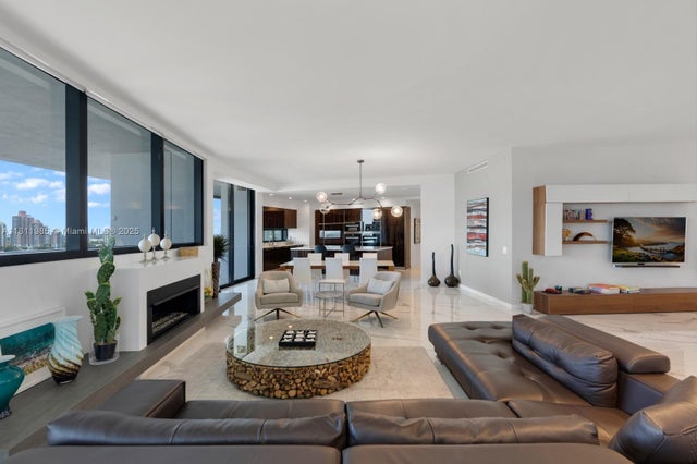 3 of 71 - 18555 Collins Ave 1703, Sunny Isles Beach, FL