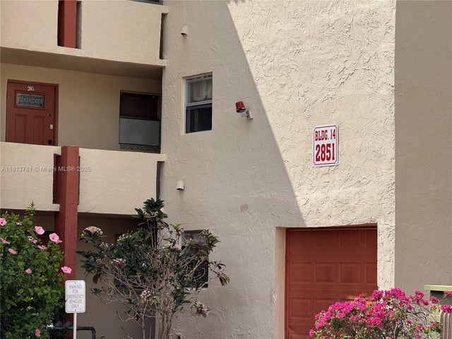 2 of 45 - 2851 E Sunrise Lakes Dr 205, Sunrise, FL