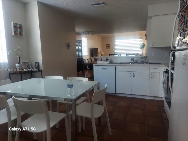 3 of 32 - 1201 Sorrento Dr, Weston, FL