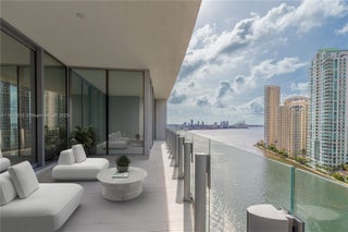 Photo of Listing #A11811015