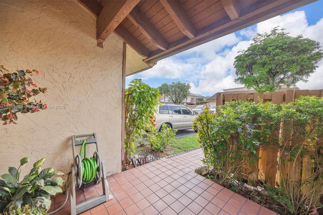 2 of 25 - 1456 Sw 134th Pl, Miami, FL