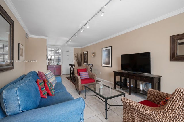 3 of 11 - 1776 James Ave 5b, Miami Beach, FL