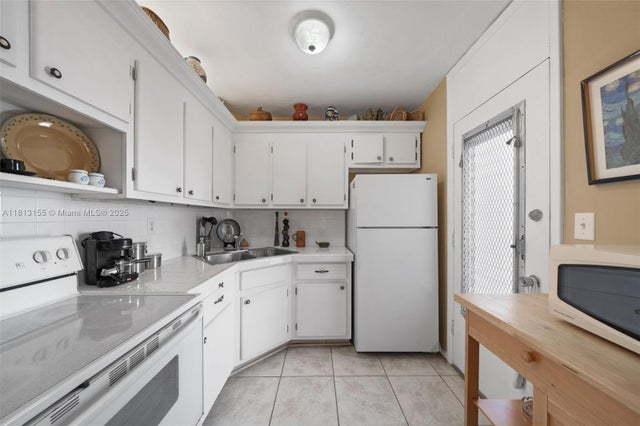 4 of 11 - 1776 James Ave 5b, Miami Beach, FL