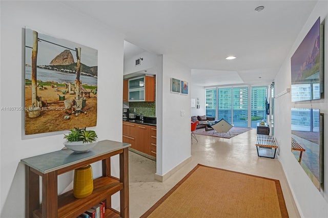 3 of 30 - 400 Alton Rd 1409, Miami Beach, FL