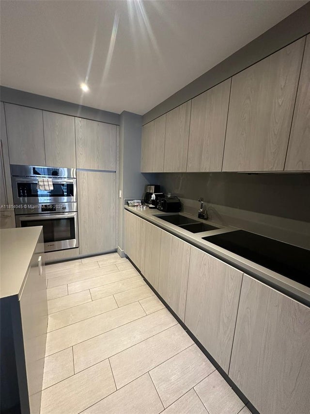 5 of 14 - 4010 S Ocean Dr R1507, Hollywood, FL