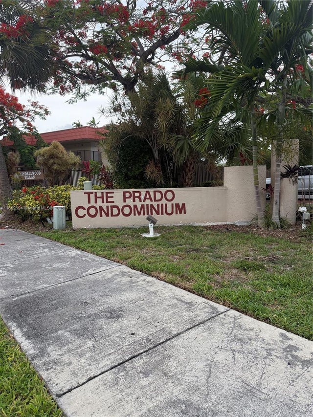 1 of 25 - 10661 Sw 108th Ave 2e, Miami, FL