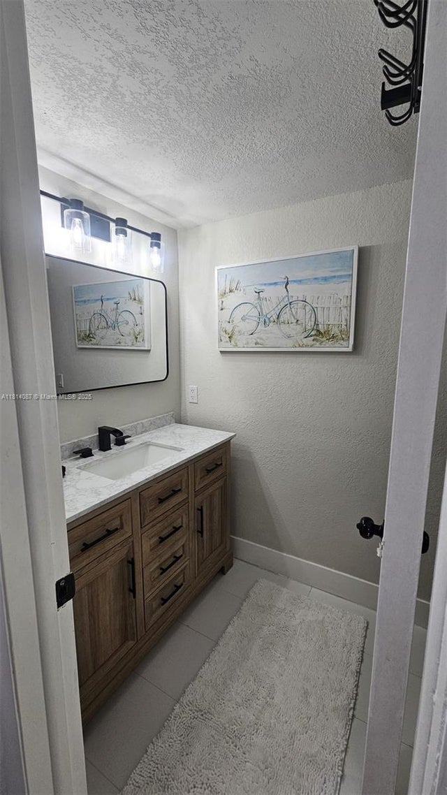 3 of 16 - 6251 Nw 12th Ct, Sunrise, FL