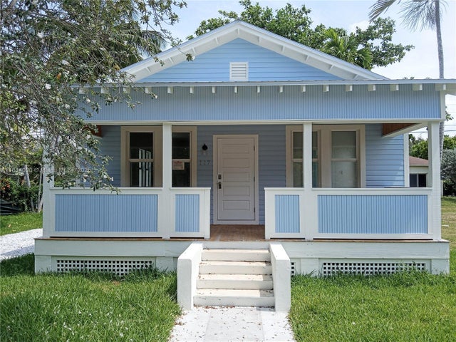 1 of 13 - 117 Florida Ave, Coral Gables, FL