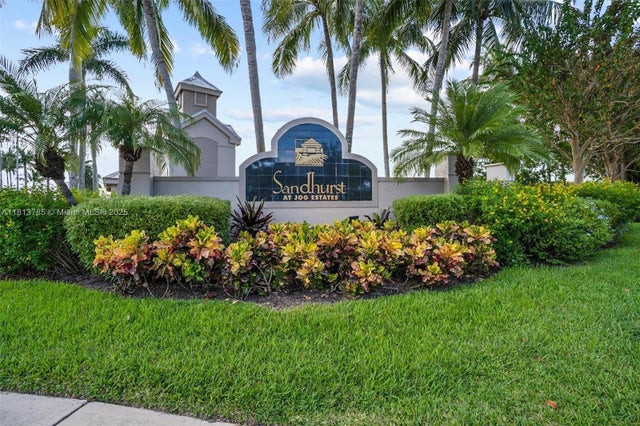 2 of 32 - 6569 Jog Estates Ln, Boynton Beach, FL
