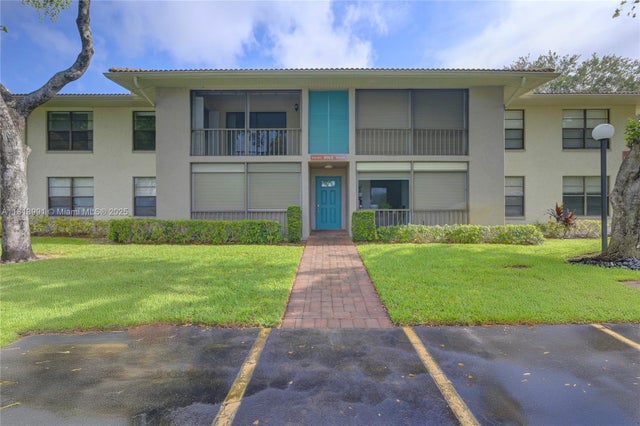1 of 29 - 9965 Pineapple Tree Dr 203, Boynton Beach, FL