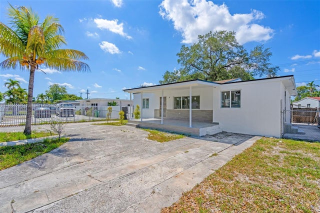 3 of 29 - 1246 Sharazad Blvd, Opa Locka, FL