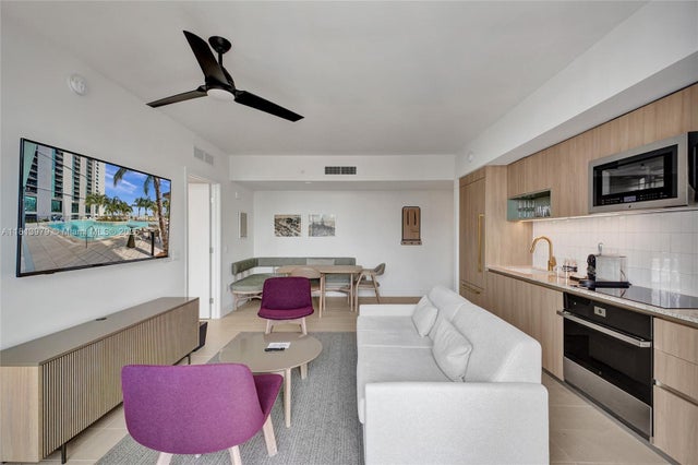 3 of 51 - 159 Ne 6th St 3405, Miami, FL