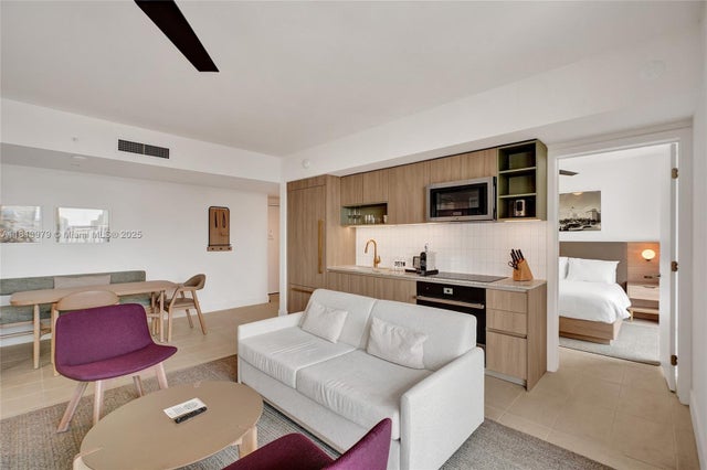 4 of 51 - 159 Ne 6th St 3405, Miami, FL