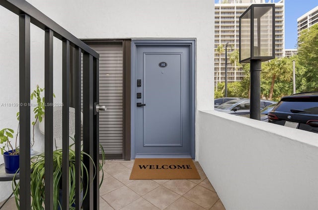 2 of 13 - 2715 Tigertail Ave 102, Miami, FL