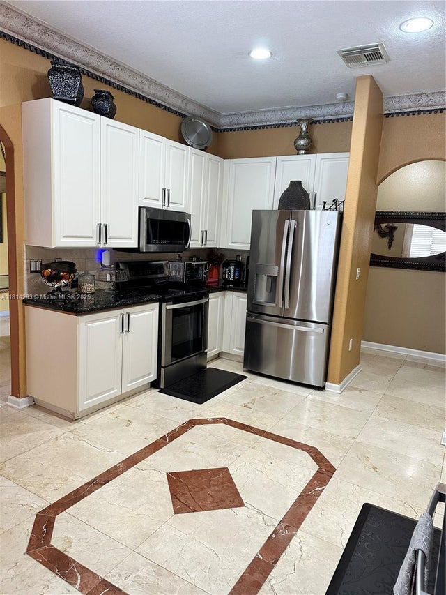 5 of 29 - 5320 Sw 130th Ter, Miramar, FL