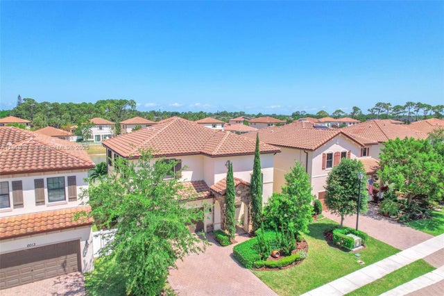 1 of 45 - 6015 Night Heron Ct, Green Acres, FL