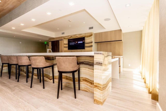 3 of 37 - 2960 Ne 207th St 606, Aventura, FL