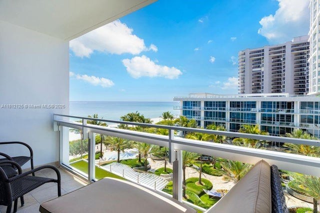 4 of 21 - 6801 Collins Ave 510 Door 512, Miami Beach, FL