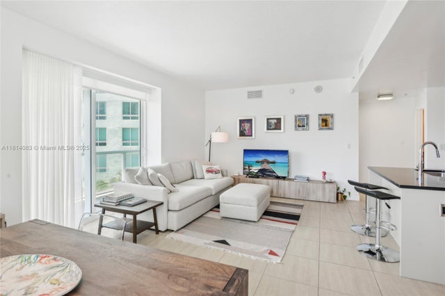 2 of 20 - 1900 N Bayshore Dr 1511, Miami, FL