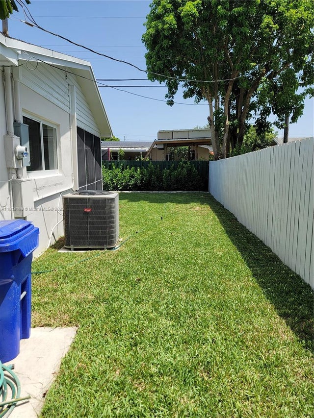 4 of 24 - 6640 Sw 7 St., Pembroke Pines, FL