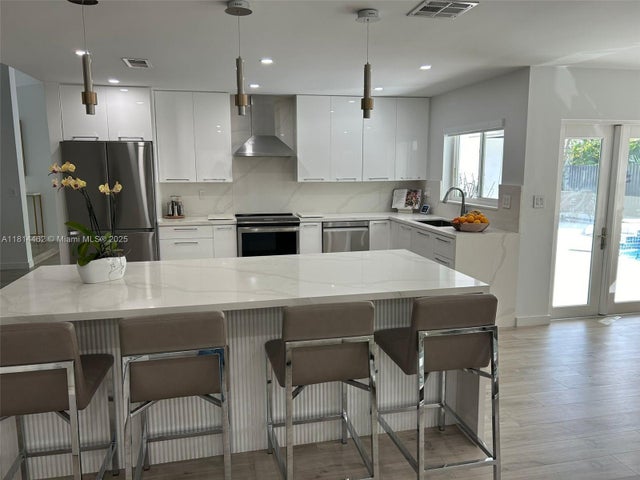 5 of 29 - 15444 Sw 114th St, Miami, FL