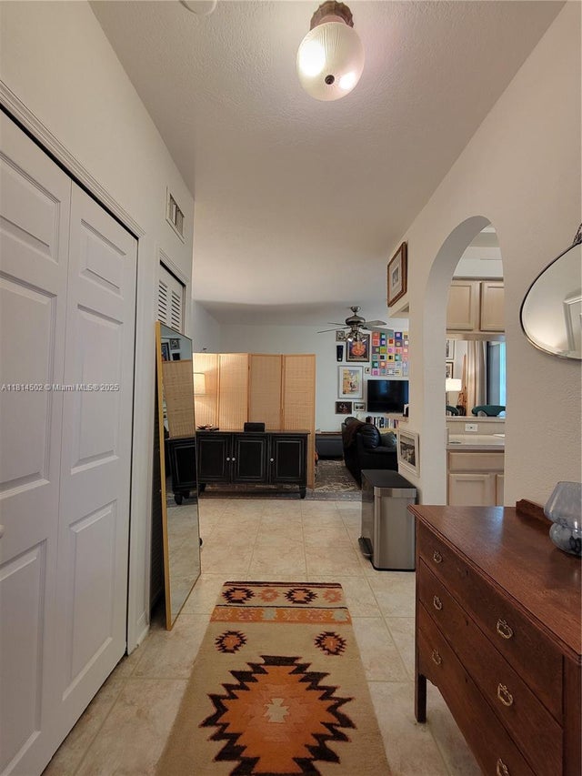 2 of 22 - 359 Meridian Ave A103, Miami Beach, FL