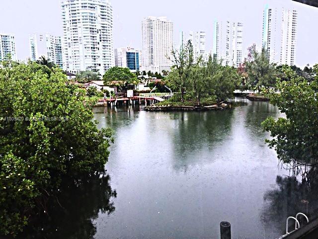 2 of 17 - 245 Poinciana Dr 505, Sunny Isles Beach, FL