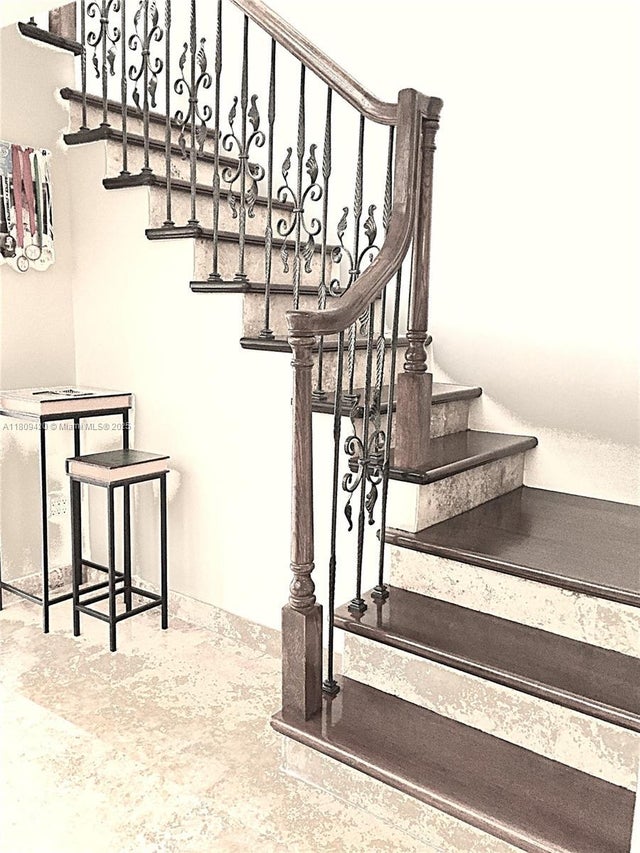 4 of 17 - 245 Poinciana Dr 505, Sunny Isles Beach, FL