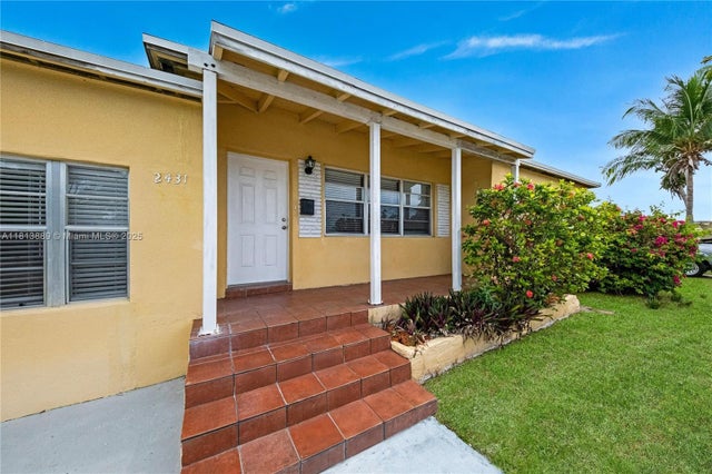 3 of 33 - 2431 Rodman St, Hollywood, FL