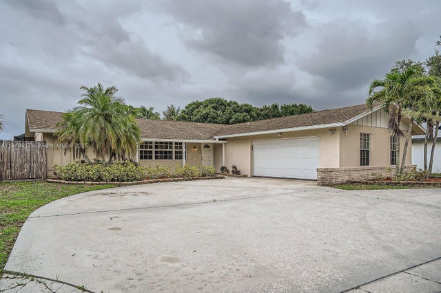 1 of 22 - 9802 N Military Trl, Palm Beach Gardens, FL