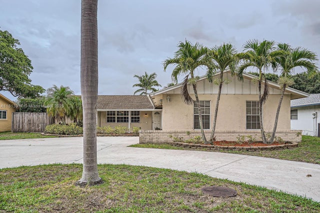 2 of 22 - 9802 N Military Trl, Palm Beach Gardens, FL