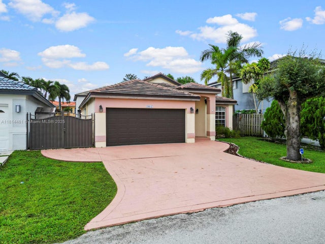 1 of 35 - 19847 Nw 86th Ave, Hialeah, FL
