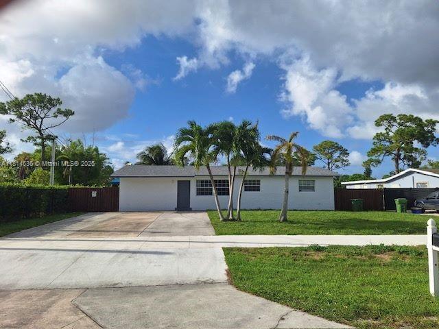 1 of 23 - 3961 Park Ln, Palm Springs, FL