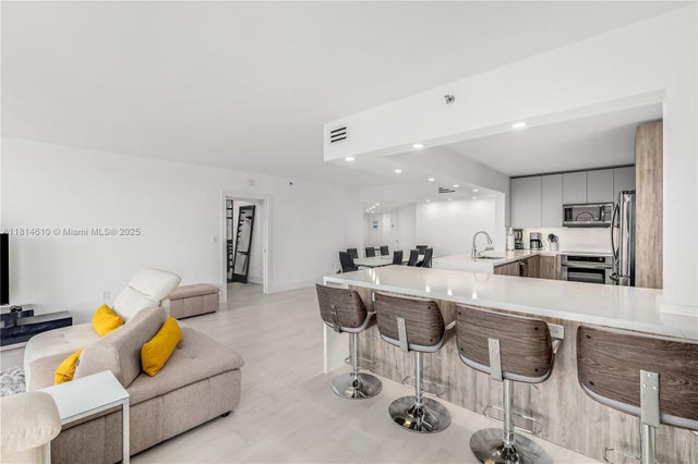 5 of 39 - 8855 Collins Ave 4g, Surfside, FL