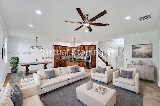 4 of 53 - 4284 Cascada Cir, Cooper City, FL