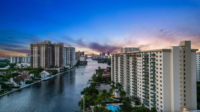 1 of 33 - 19390 Collins Ave Ph-7, Sunny Isles Beach, FL