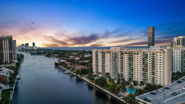 2 of 33 - 19390 Collins Ave Ph-7, Sunny Isles Beach, FL