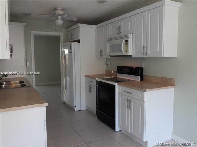 2 of 18 - 3302 Farragut St 5a, Hollywood, FL
