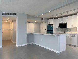 Photo of Listing #A11813066