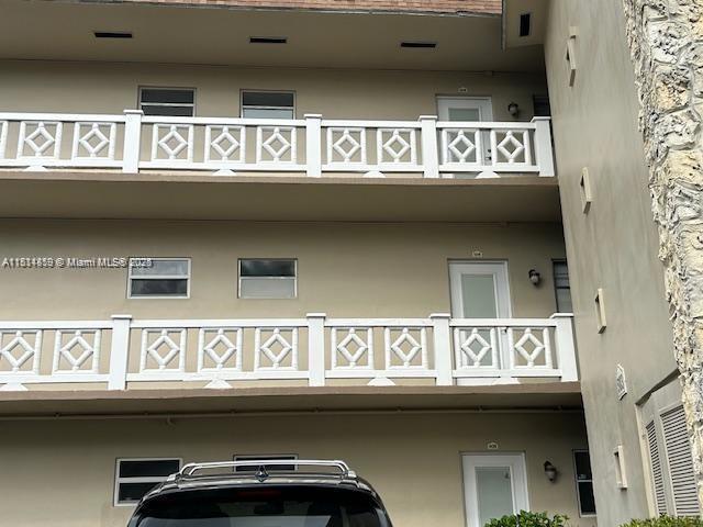 1 of 15 - 5103 Nw 35th St 503, Lauderdale Lakes, FL