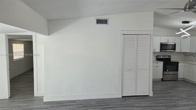 4 of 19 - 2248 Marina Park Dr, Fort Myers, FL