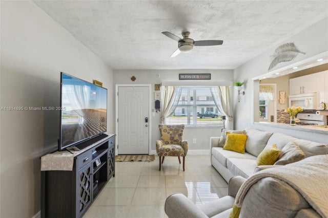 2 of 23 - 121 Ne 204th St 6, Miami Gardens, FL