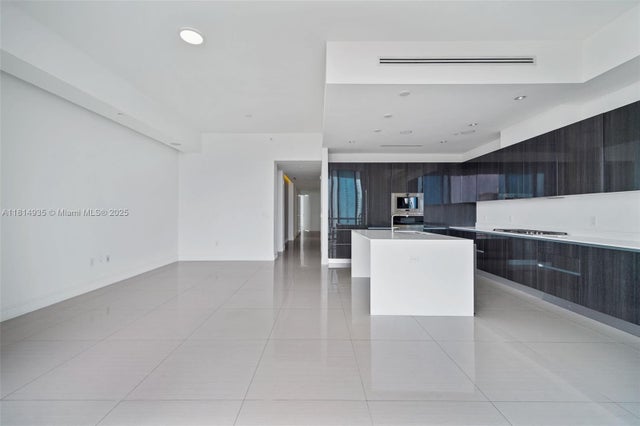 4 of 40 - 3250 Ne 188th St Lph07, Aventura, FL