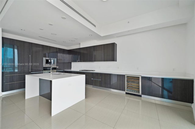 5 of 40 - 3250 Ne 188th St Lph07, Aventura, FL